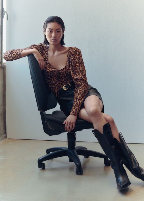 Футболки, топи Mango, оригінал, нові