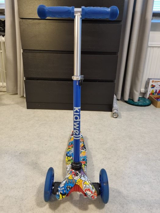 Самокат дитячій 2-4 роки