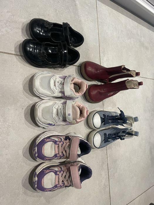 Взуття для дівчинки. Все по 150грн.