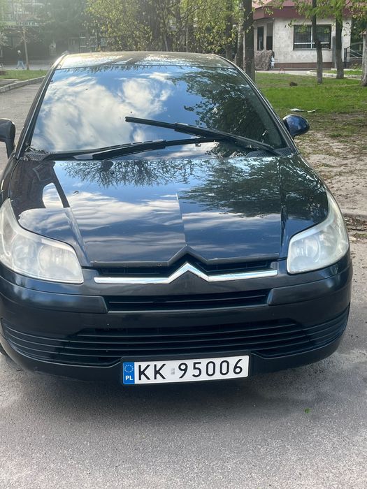 Автомобіль сітроен C4