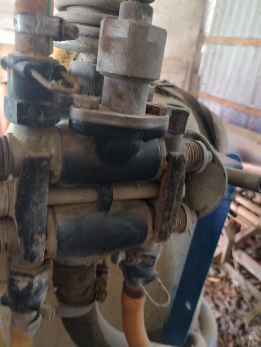 Сівалка зернова.оприскувач, кардан.