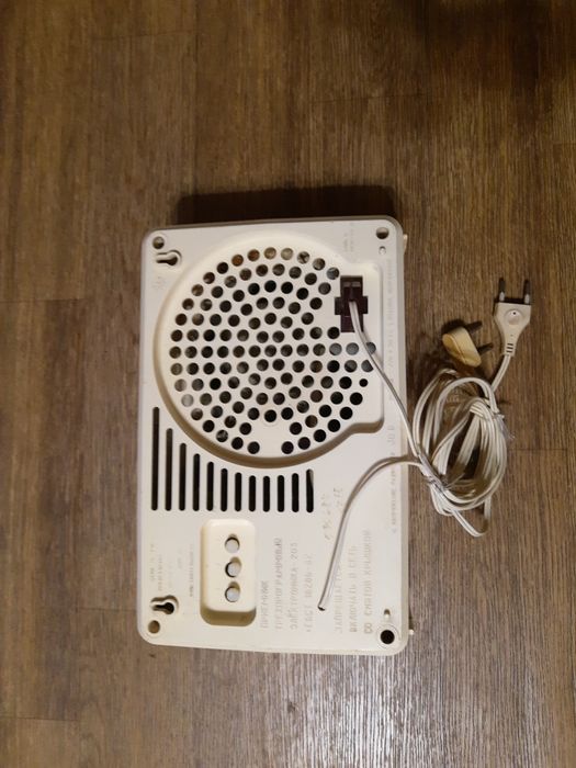 Телефон дисковый, бобины магнитофон, радио приемники:Электроника, Маяк