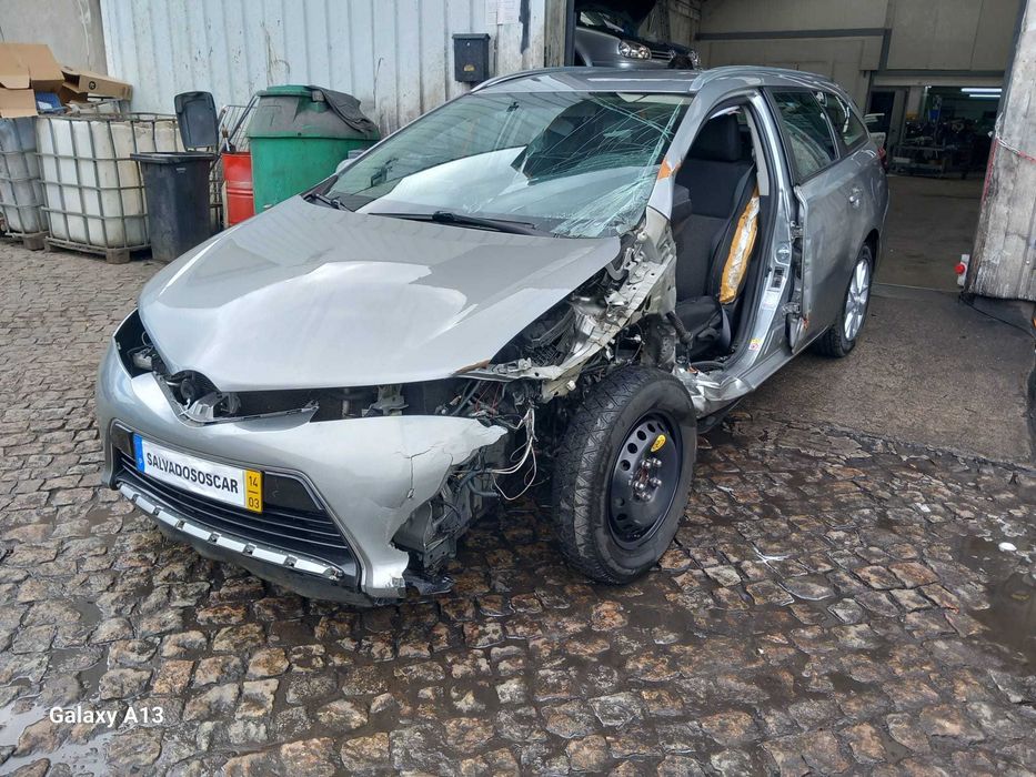 TOYOTA AURIS Combi 1.3 Dual-VVTi Nacional Gasolina