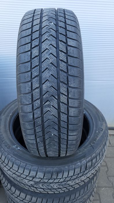 Opony 235/55R20 dwa komplety lato, zima