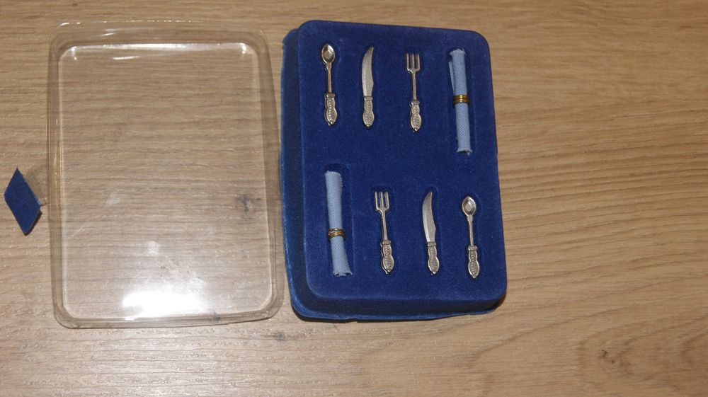 NOWE komoda/kredens + sztućce drzewniane