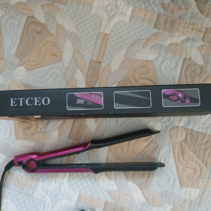 Утюжок- вирівнювач для волосся