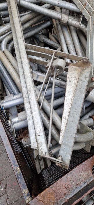 Peri doka trójnogi szalunki