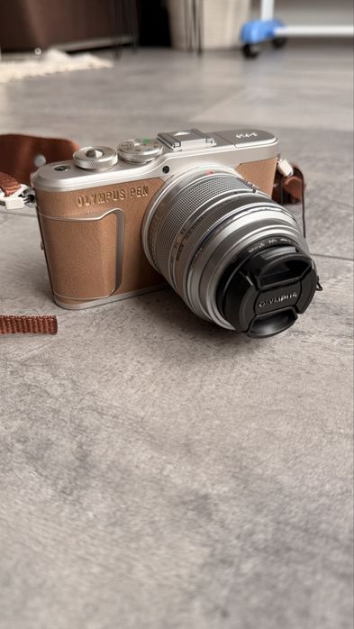 Olympus PEN E-PL 9
