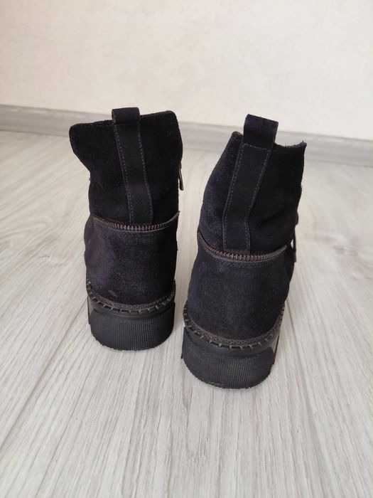 Ботинки зимові замшеві