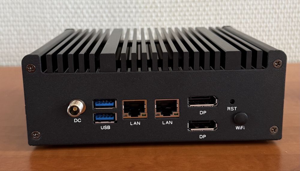 Komputer przemysłowy AAEON NANO RUGED I5-5350U SSD M.2. DDR3 VESA