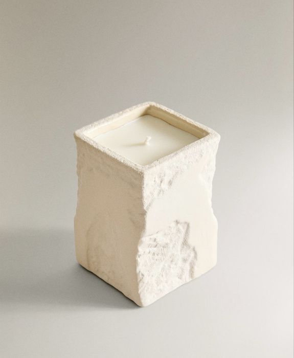 (780 G) Vela Aromática  SACRED ROSE NANUSHKA Zara Home NOVO