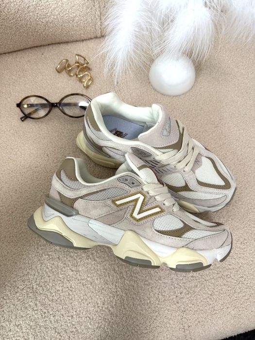 Кросівки жіночі New Balance 9060 бежеві замшеві | кроссовки женские NB