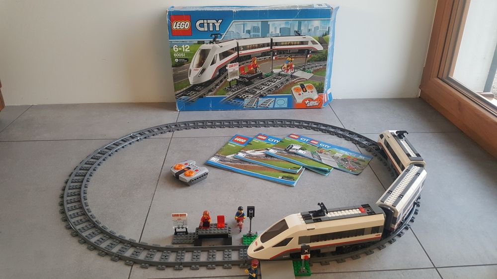 Lego City 60051 Pociąg pasażerski