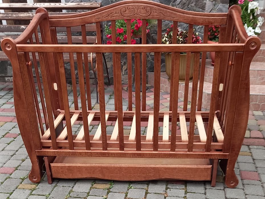 Продамо дитяче ліжко - колиску