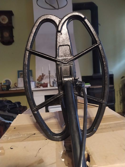 Cewka wykrywacza metali Tesoro cztery piny