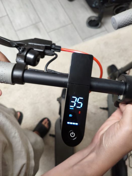 Nowe Hulajnogi elektryczne  - Legalne