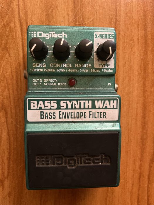 Pedal Digitech Bass Synth