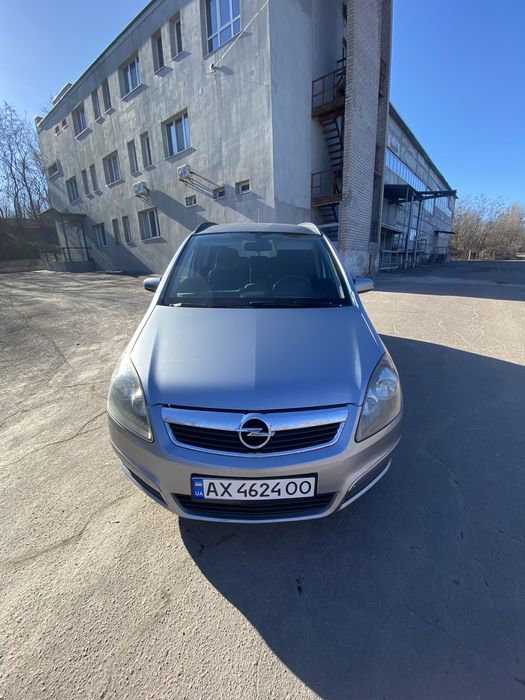 Opel Zafira B 1.9 дизель/7 мест.