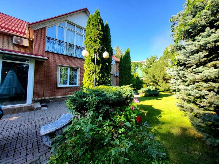 Продажа 2-х эт. дома на НАБЕРЕЖНОЙ, цена снижена на 50%, торг возможен