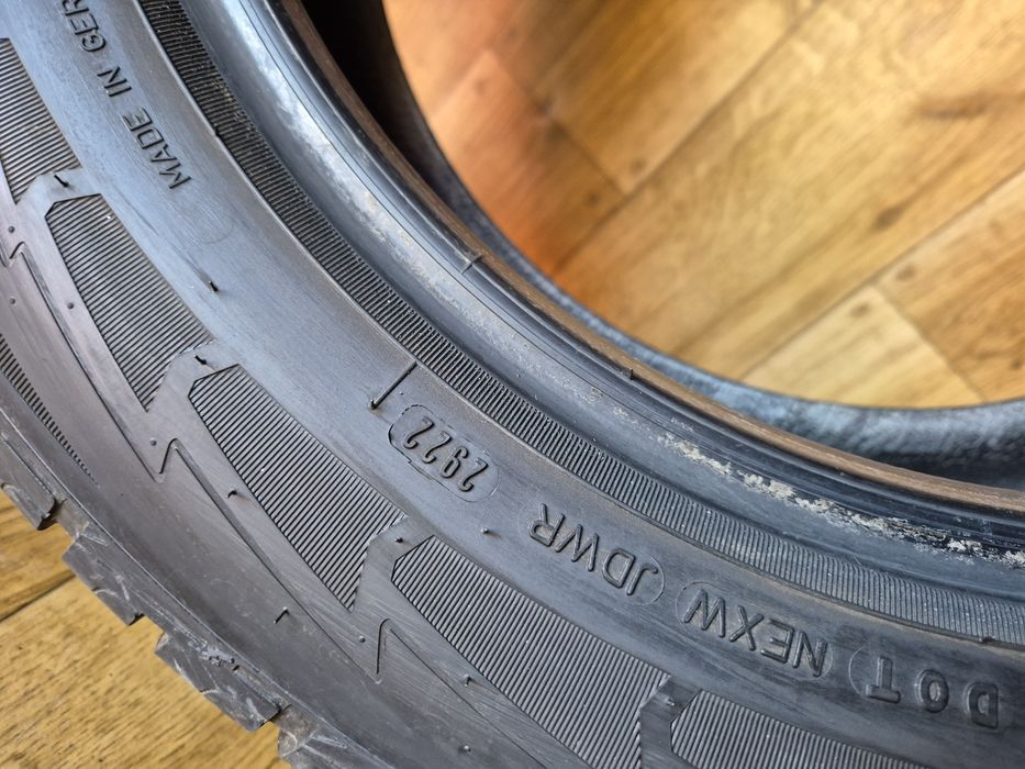 205/60/16 Good Year para zima 7.5mm 2022r RSC RunFlat SSR