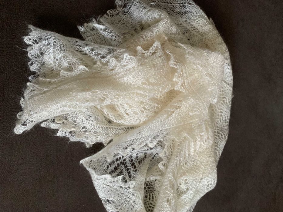 Пуховая паутинка  шаль 1,7мх55 см.