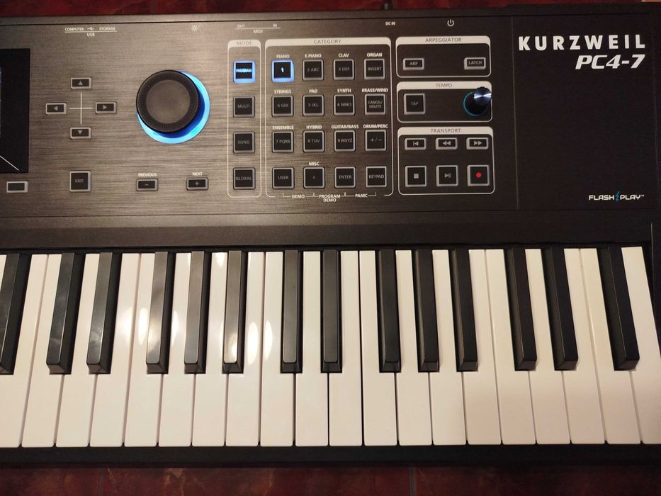 Kurzweil PC 4-7 piano/syntezator/workstation