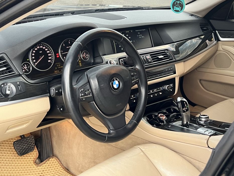 BMW F10 3 літра дизель гарний стан