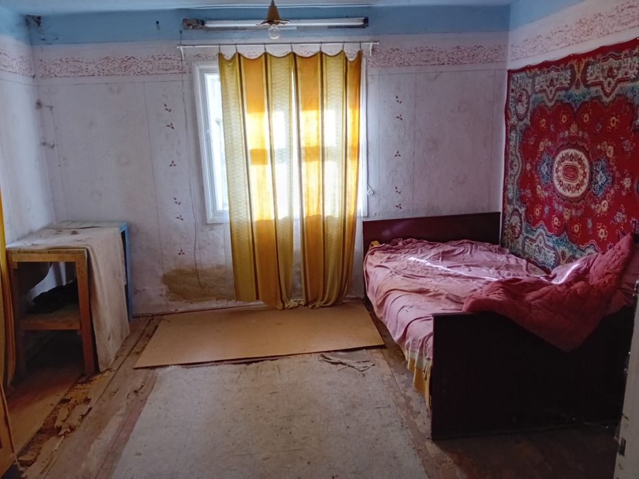 Будинок біля Дністра, село Онут, Заставнівський район