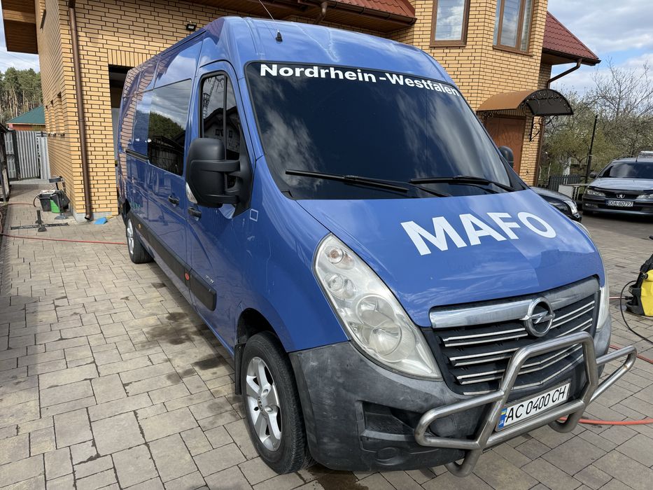 Опель мовано пасажир