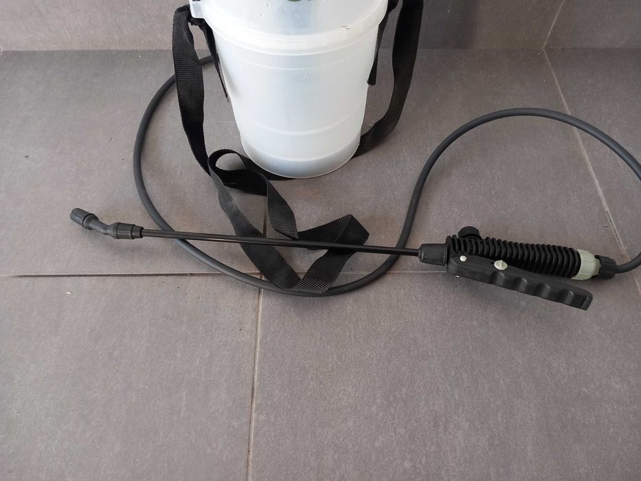 Reczny opryskiwacz plecakowy 6,5 l