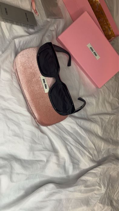 Okulary przeciwsłoneczne Miu Miu SMU56YS