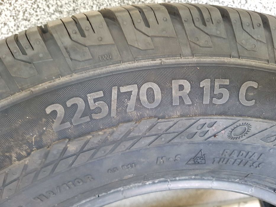 Opona Continental Vanco Contact  225/70R15C   225/70/15C