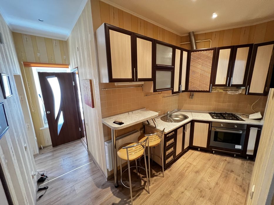 Аренда 2к.к район Варваровского моста!