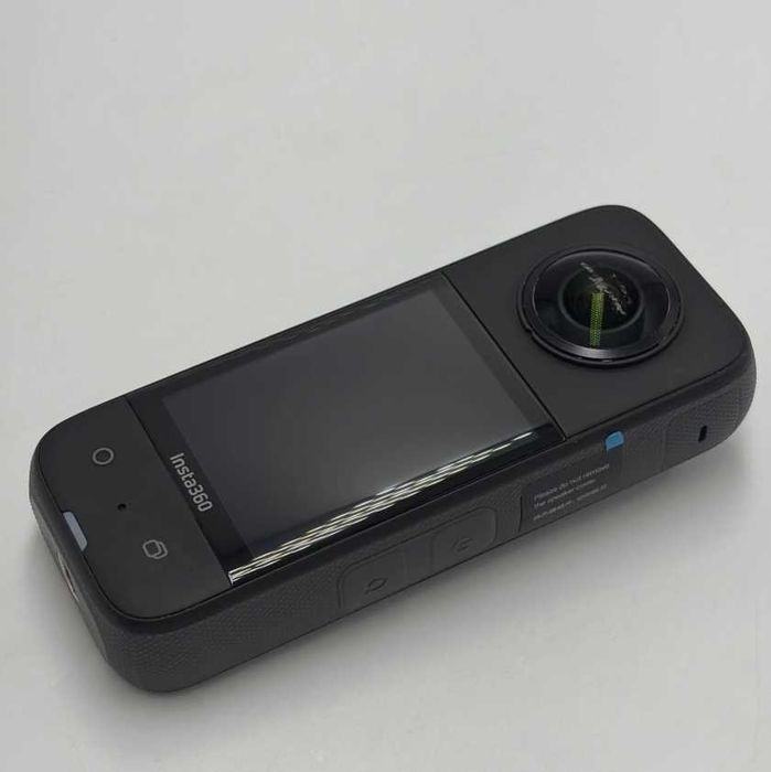 INSTA 360 X3 + Invisible Stick + Motorcycle Bundle
