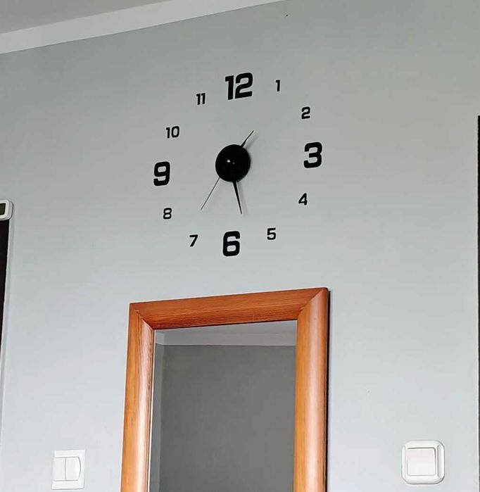 Zegar ścienny bezramkowy średnica 40 cm
