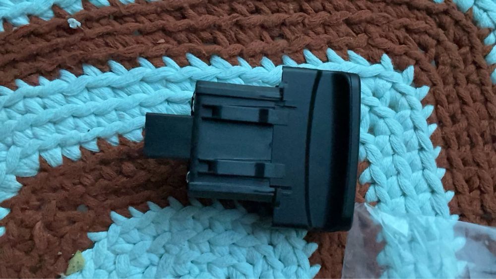 Кнопка ручника Peugeot 3008 5008 Citroen C4 Picasso DS4 вантажів