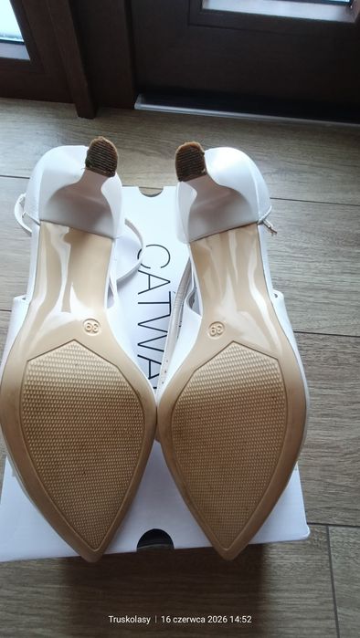 Czułenka z zapięciem CATWALK