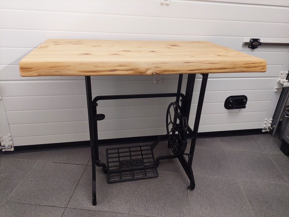 Mesa / Maquina de costura