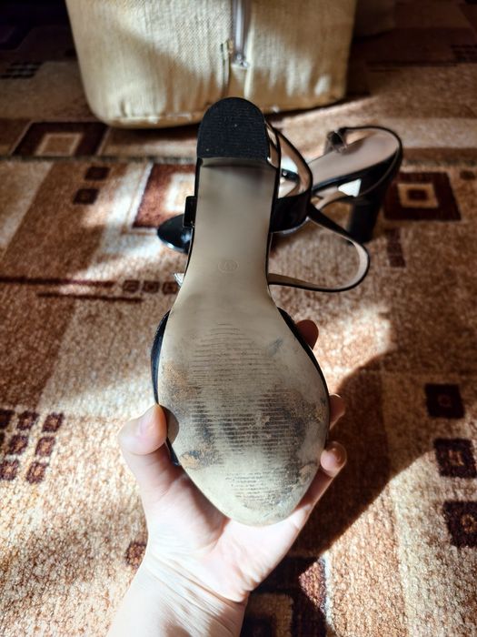 Босоніжки на підборі 8.5 см