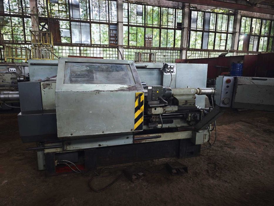 16А20Ф3, 16К30Ф3, 16М30Ф3 - токарні станки з ЧПУ; ИТ 1М, 16Б16КП, 1М65