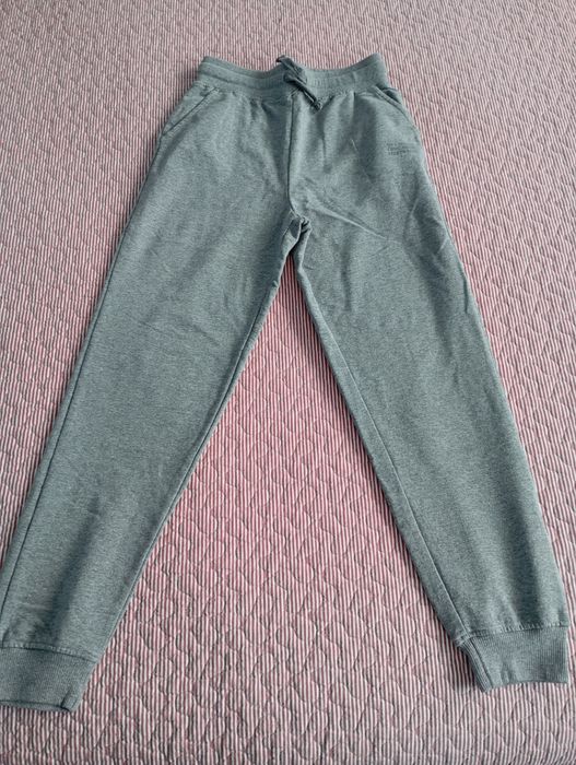 Calças desportivas Code