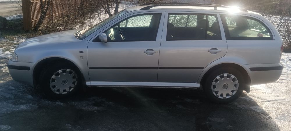 Skoda Oktavia tour 1.6 mpi бензин/газ