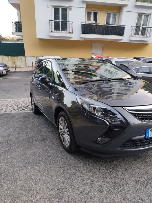 Opel Zafira Tourer 110k km ano 2015 Ótimo estado