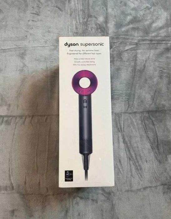 Nowa Stan idealny suszarka do włosów dyson HD08