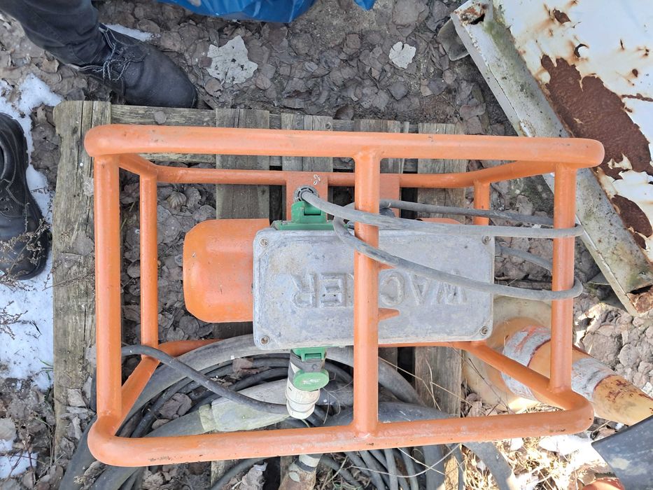Wibrator do betonu Wacker Werke FU 16 /200W