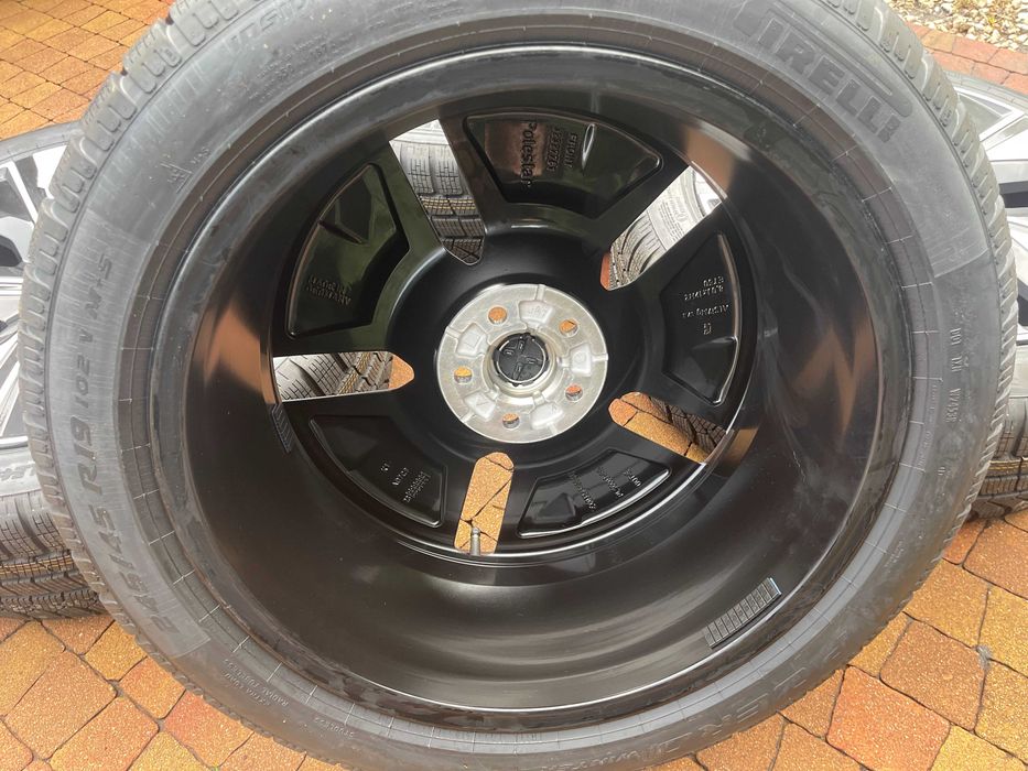 3948. Koła zimowe Polestar 2 Volvo nowe oryginalne 5x108 245/45/19 24r