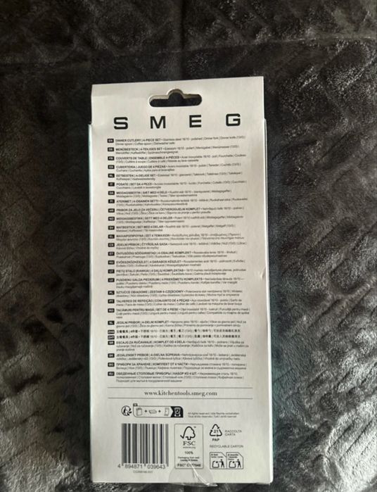 Smeg Cutlery Set445717175495577602