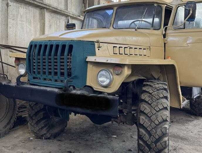 УРАЛ 5557, самосвал, лісовоз, маніпулятор
