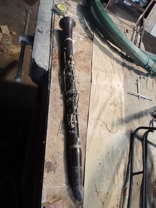 Clarinete baixo muito antiga