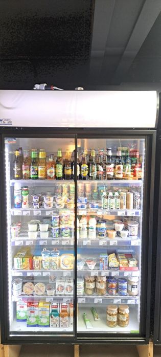 Witryna chłodnicza do sklepu